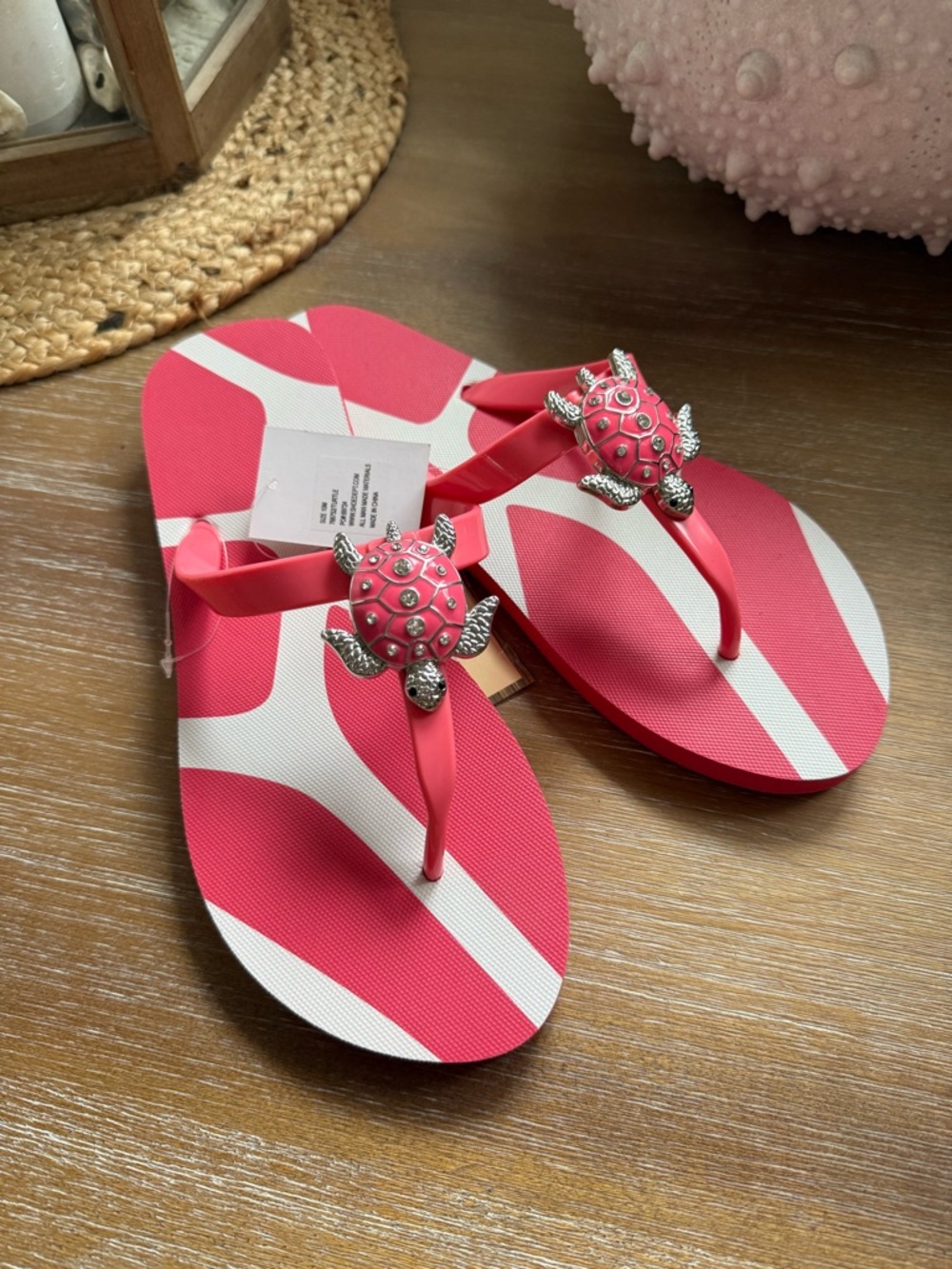 Pink & White Sea Turtle Flip Flops